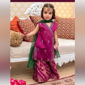 Junaid Jamshed Girl Outfit